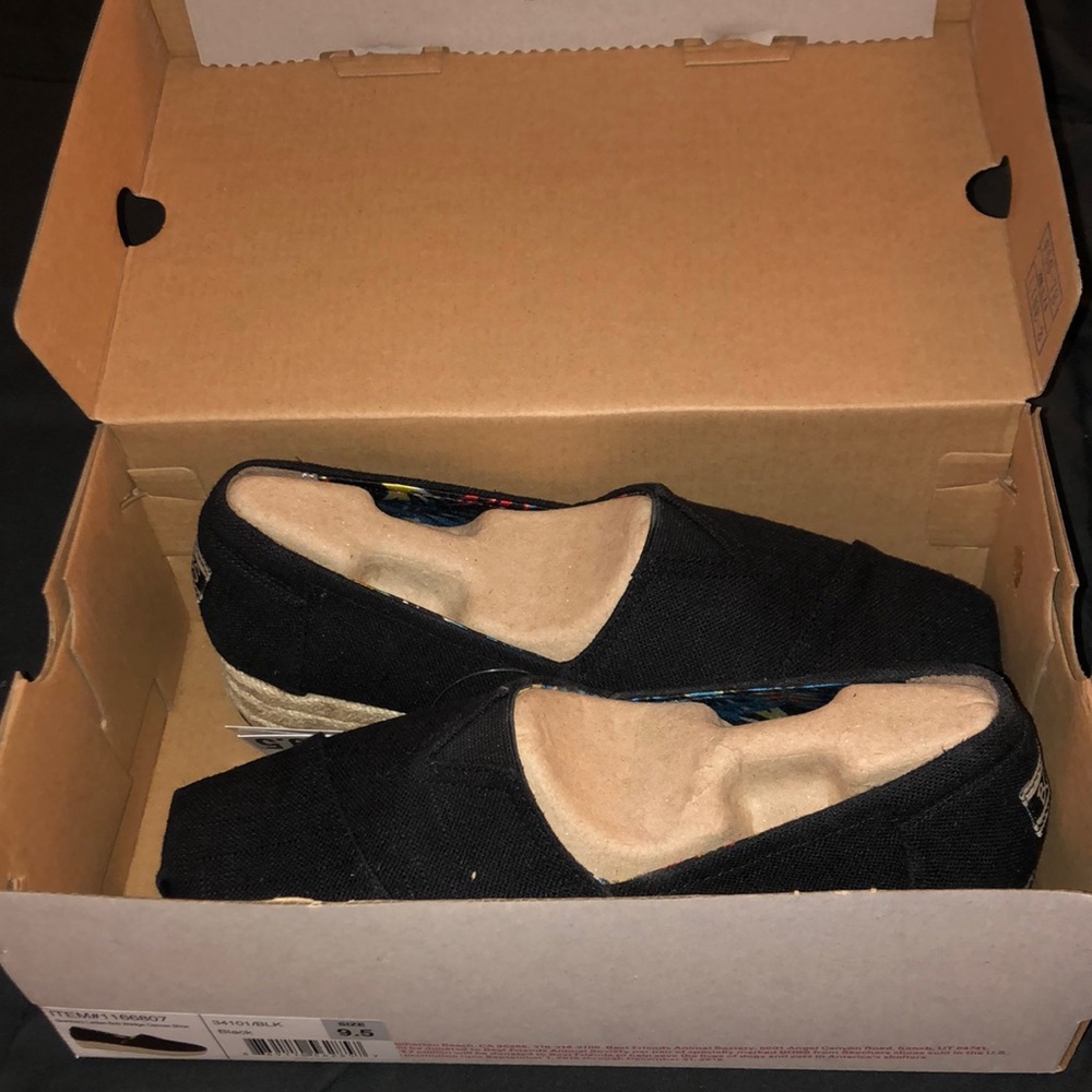 Bob’s by Sketchers memory foam wedges